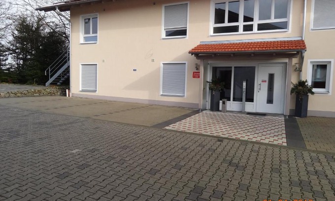 Eggenfelden Casa | Pension Alram Hof