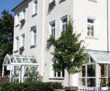 Gruna Casa | Pension am Großen Garten KG