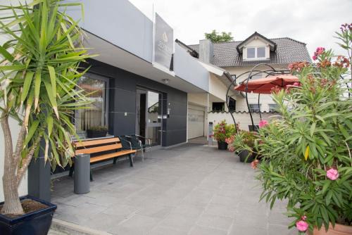 Wallersdorf Casa | Pension Jederzeit