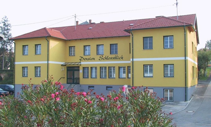 Nebersdorf Casa | Pension Schlossblick