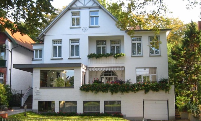 Bad Schwartau Hotel | Pension Thiel