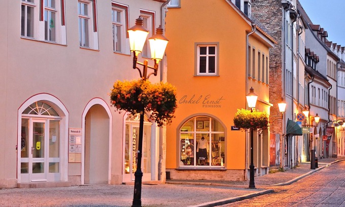 Naumburg Casa | Pension und Ferienwohnung Onkel Ernst