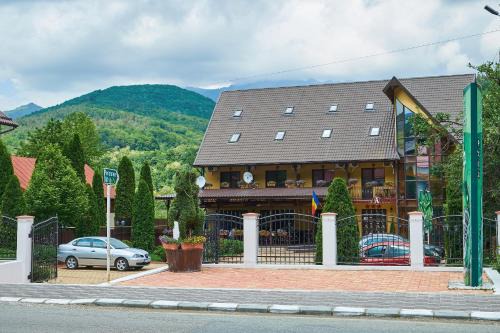 Calimanesti Casa | Pensiunea Alfrid