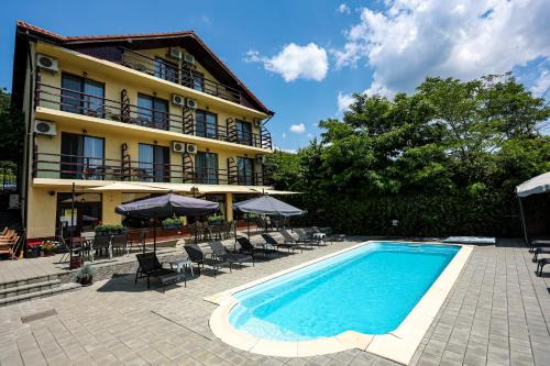 Orsova Casa | Pensiunea Celestin