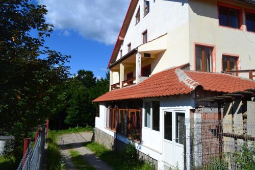 Valiug Casa | Pensiunea Daniels