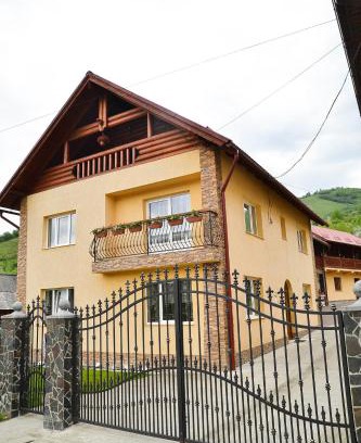 Botiza Casa | Pensiunea Dorina