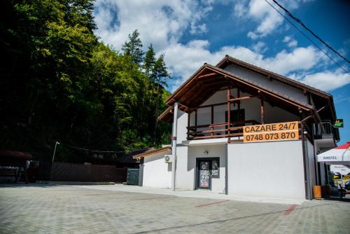 Racovita Casa | Pensiunea Efremia