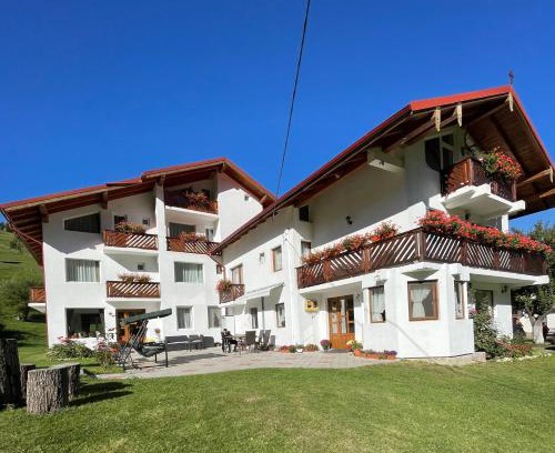 Moeciu de Sus Casa | Pensiunea Padurea Verde