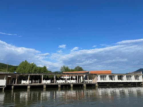 Berzasca Casa | Pensiunea Pescador