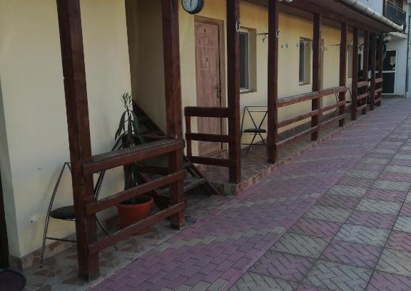 Tasnad Casa | Pensiunea Raul