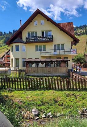 Moeciu de Sus Casa | Pensiunea Sorina Casa Alba
