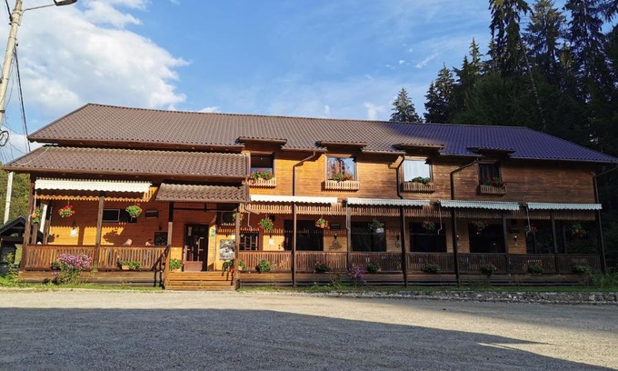 Rasnov Casa | PENSIUNEA VALEA CETATII