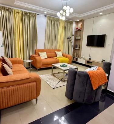 Lagos Apartamento | Pentagon by Riz Royalty Homes