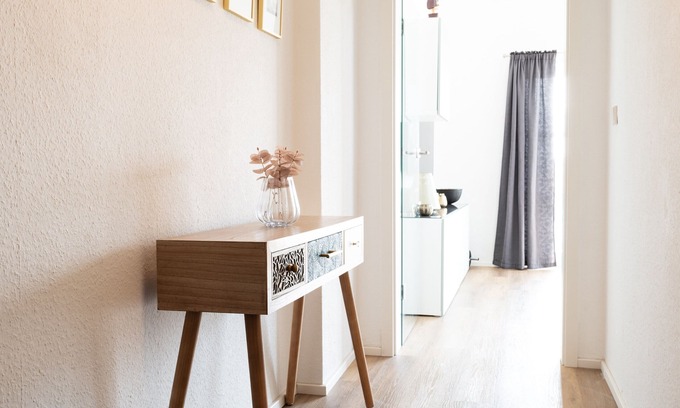 Mitte Apartamento | Penthouse am Stadtwald, EBK, Internet, TV, 24h check-in