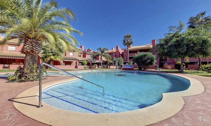 Mar de Cristal Apartamento | Apartamento ático, vista a la piscina, Wi-Fi, estacionamiento.