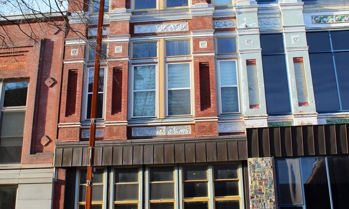 Paducah Apartamento | Penthouse Apartment 4-Story Walk up