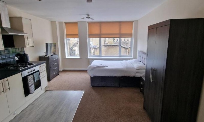 Halifax Casa | PENTHOUSE APARTMENT IN CENTRAL HALIFAX