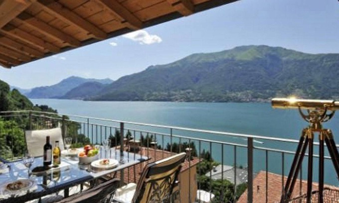 Dorio Apartamento | Apartamento ático en el lago de Como con magníficas vistas al lago y a la montaña