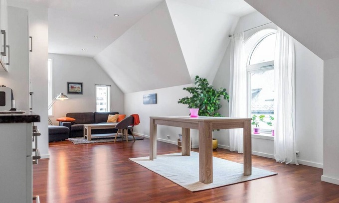 Alesund Apartamento | Penthouse by Brosundet, Free Parking Space