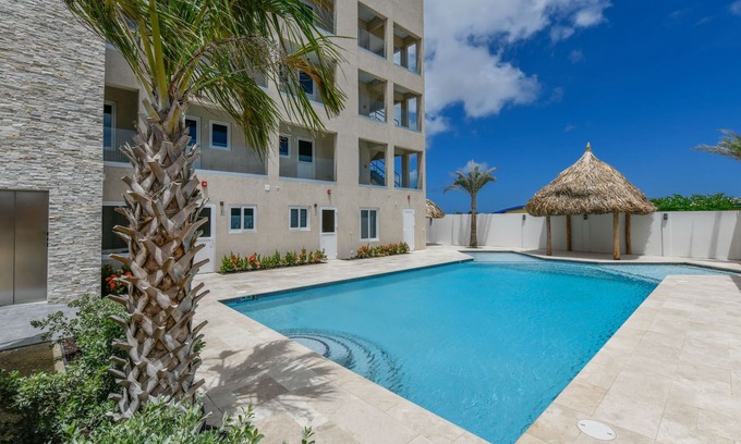 Ponton Apartamento | Nieuw penthouse met zeezicht. Fantastisch gelegen dichtbij het strand en de stad