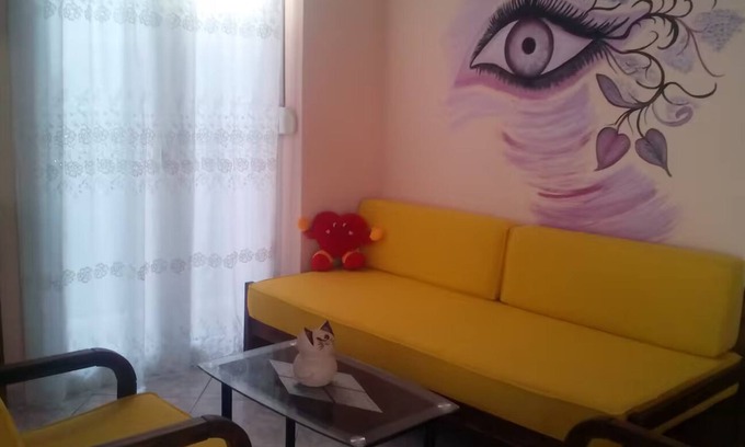 Thessaloniki Apartamento | Penthouse on the 4th floor with huge Balcony! 10 min away from Metro.