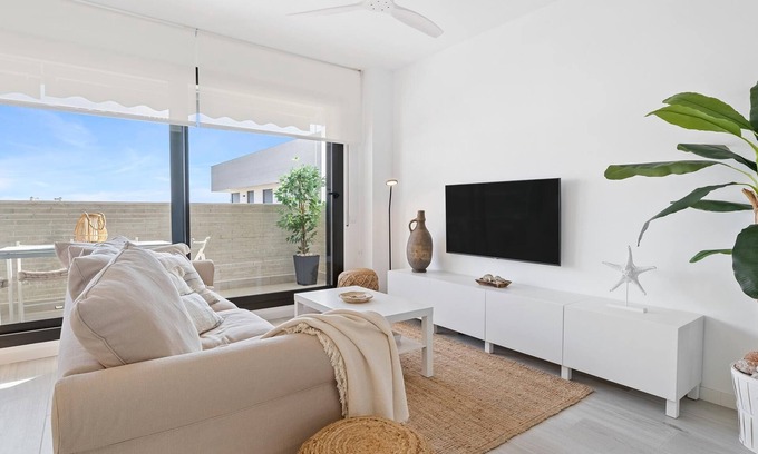 Roques Daurades Apartamento | Ático vistas frontales mar y piscina a 100m playa