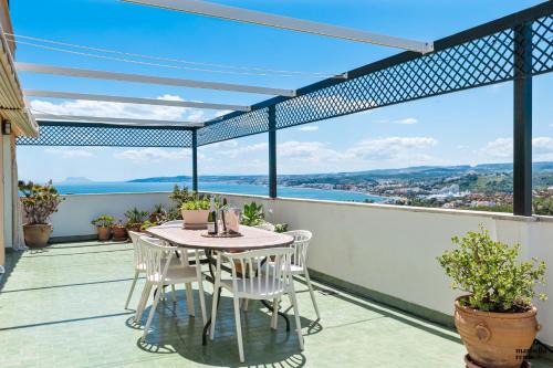 Urbanización Puerto de Estepona Apartamento | Penthouse Seaview Ref #103