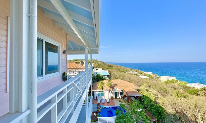 Lighthouse Estates Apartamento | Penthouse Suite @ Casa Rosada, Lighthouse Estates, West Bay