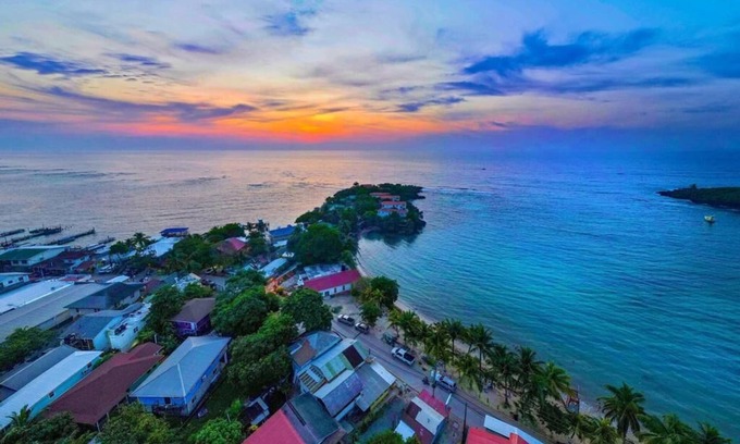 Half Moon Bay Apartamento | Penthouse Suite ( Miramar) Best view of the Bay, BeachFront- West End