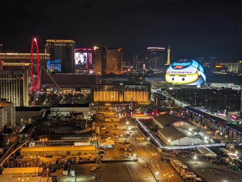 Las Vegas Apartamento | Penthouse Suite with Strip View at The Signature At MGM Grand