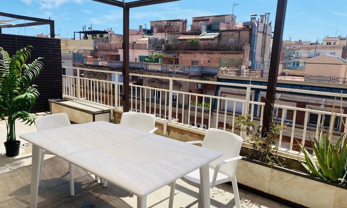 El Putget i Farro Apartamento | ATICO CON GRAN TERRAZA EN CENTRO DE BARCELONA