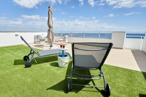 Manilva Apartamento | Penthouse with stunning view and rooftop terrace