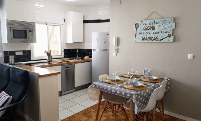 Luanco Apartamento | Ático con terraza en el centro de Luanco