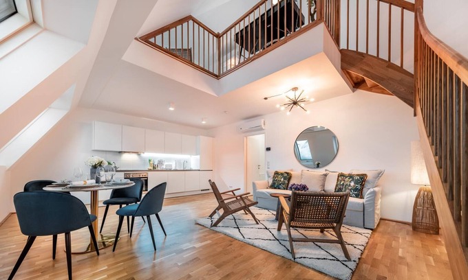 Oberdobling Apartamento | Penthouse with View from the Rooftop Terrace