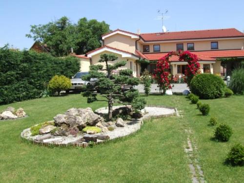 Pezinok Casa | Penzion 77 - Garni