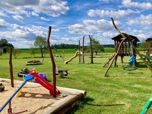 Novosedly nad Nezarkou Casa | Penzion a restaurace Myslivna Kolence - Třeboňsko