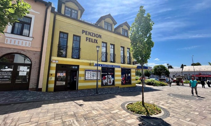 Topolcany Casa | Penzion Félix