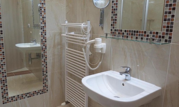 Karvina Apartamento | Penzion Fryštátská Chalupa