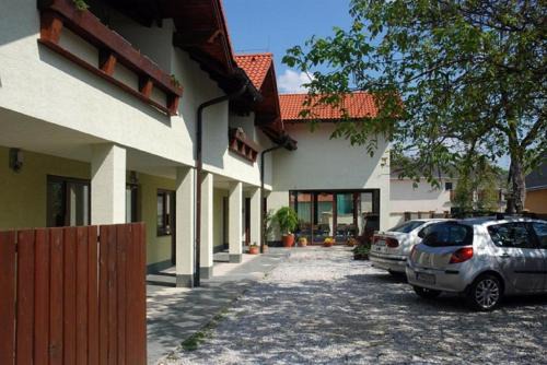 Podhajska Casa | Penzion Jople