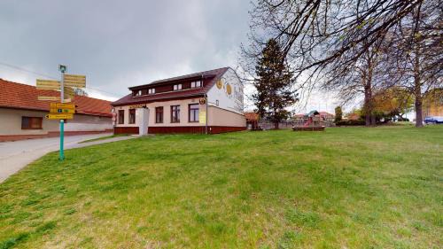Sosuvka Casa | Penzion Pod kolem