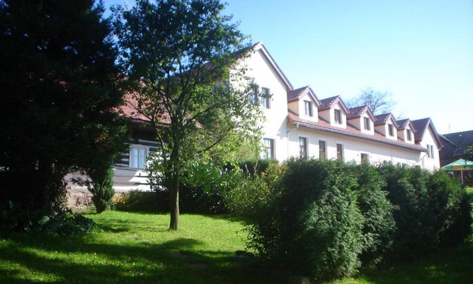 Pecka Casa | Penzion Pod Vyhlídkou
