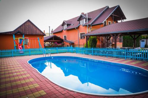 Velky Meder Cama Y Desayuno | Penzion SUNGARDEN-Veľký Meder