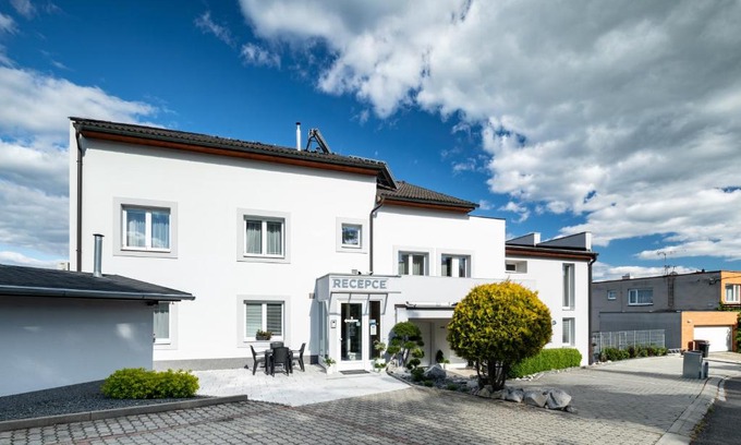 Zlin Casa | Penzion Uno