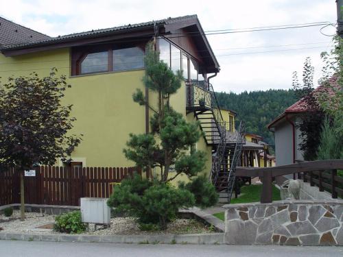 Helcmanovce Casa | Penzion Zlaty Orol