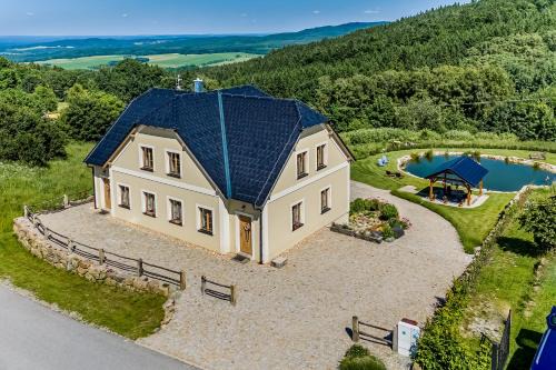 Hojna Voda Apartamento | Penzion Zvon