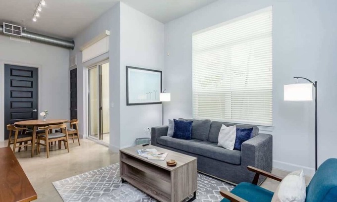 The Galleria Apartamento | Peony At Millennium - Elegant 2 BDR in Houston