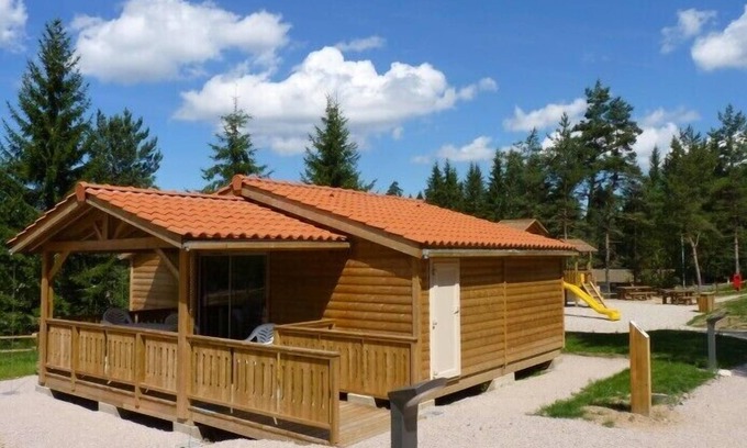 Usson-en-Forez Chalet De Esquí | Okland PMR: 4 personnes-Chalet-Superior-Vista al Lago-Baño para personas con ...
