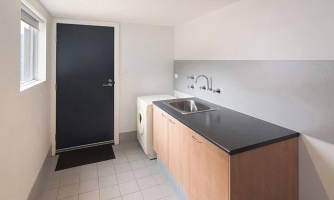 Dunsborough Casa | Peppy Tree House - walk from Old Dunsborough