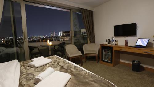 Asmali Mescit Hotel | PERA m TAKSIM