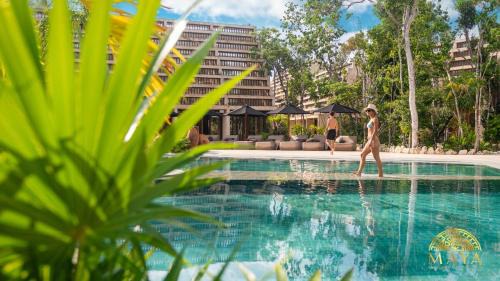 Ek Balam Village Apartamento | Peregrina Tulum 302A 2BR Luxury Condo